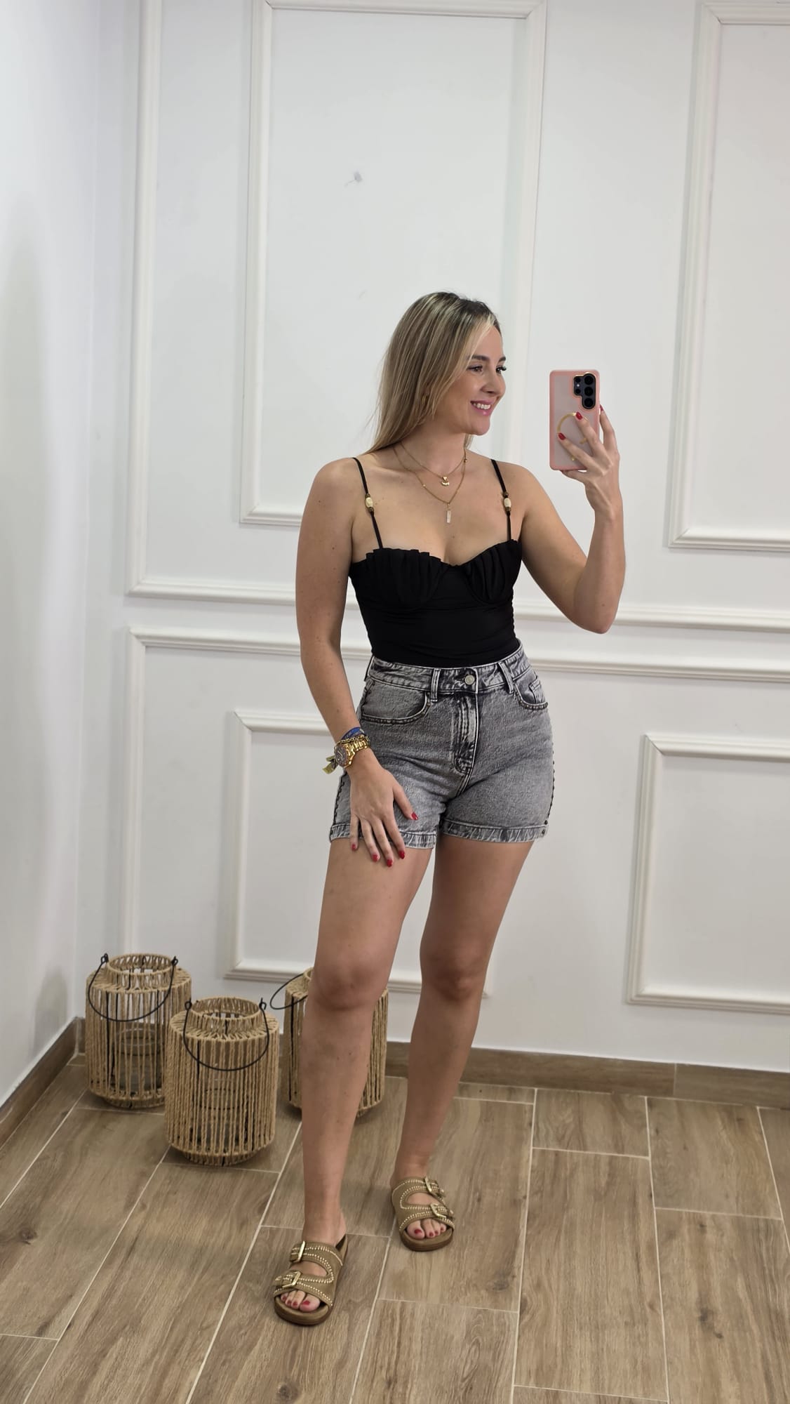 Short Elisa
