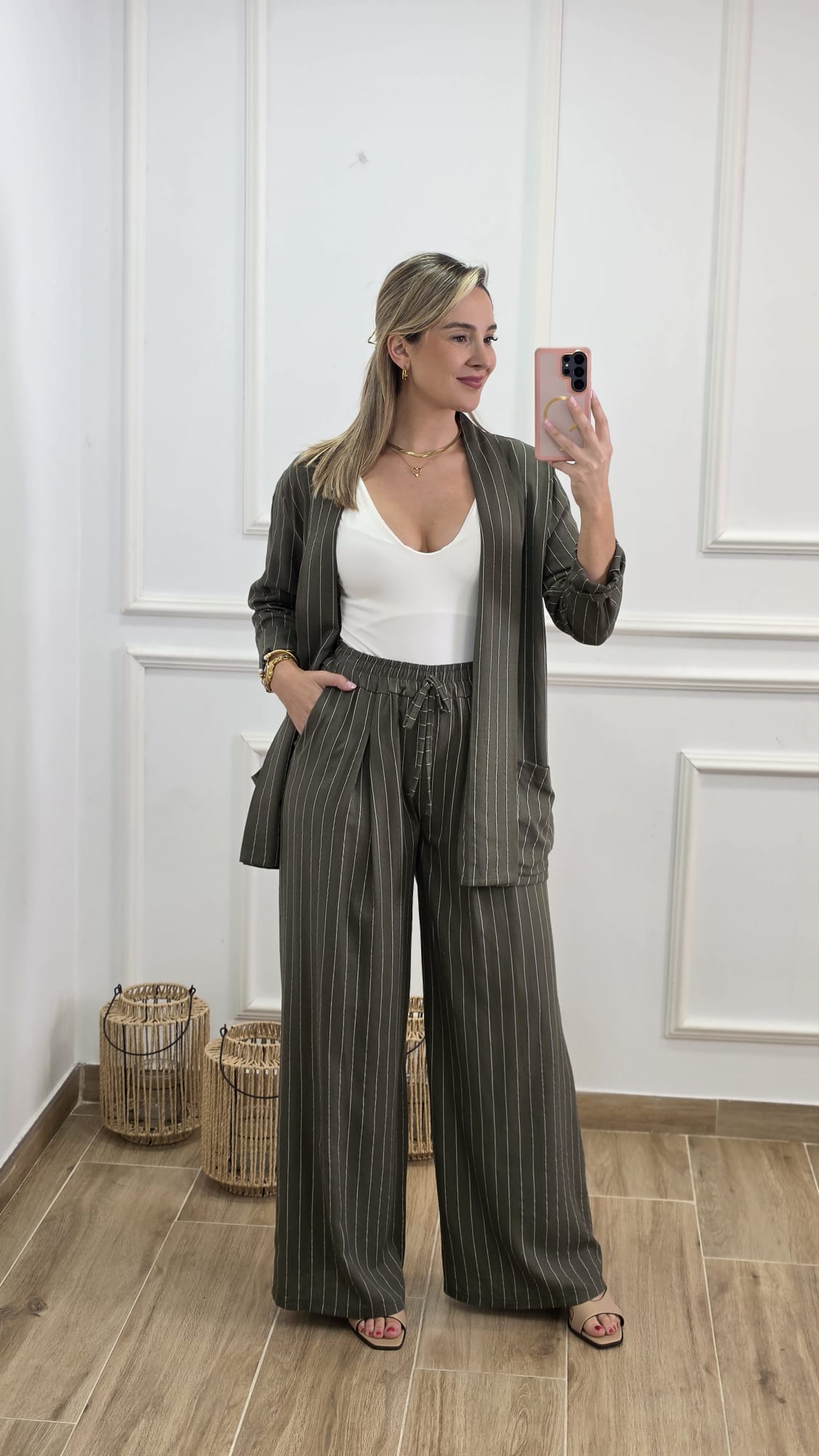 Conjunto Laura