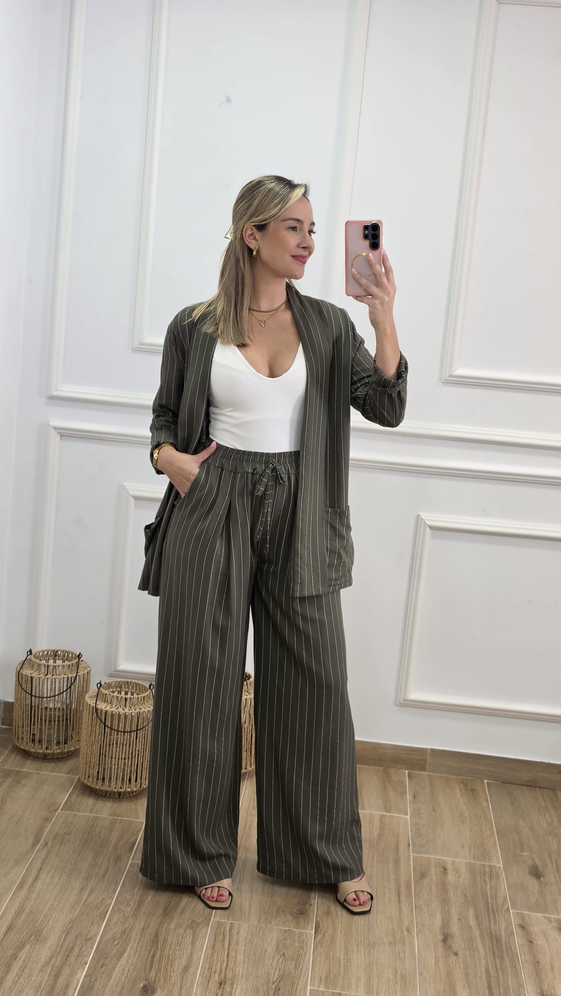 Conjunto Laura
