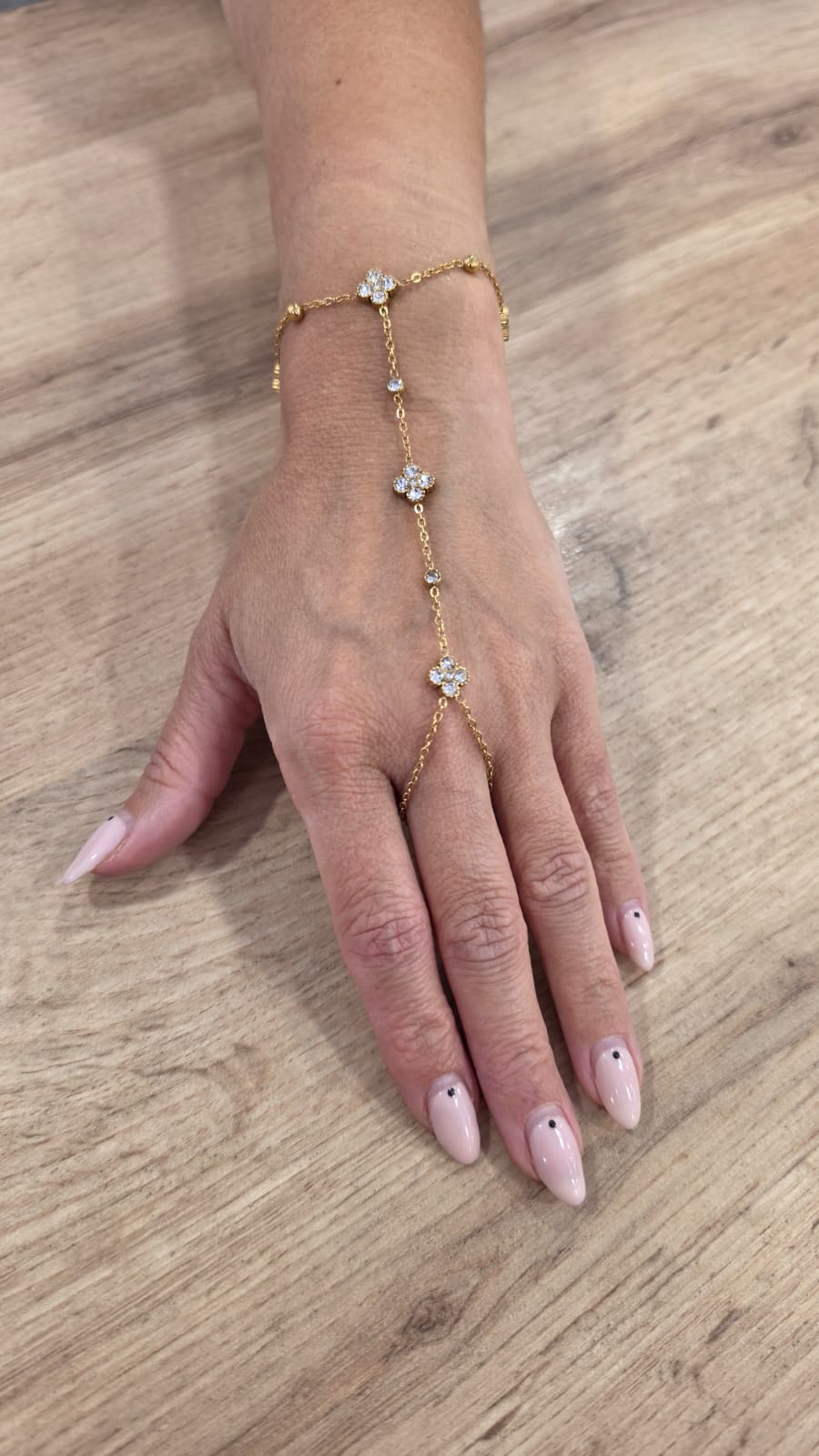 Pulsera Hand Slave