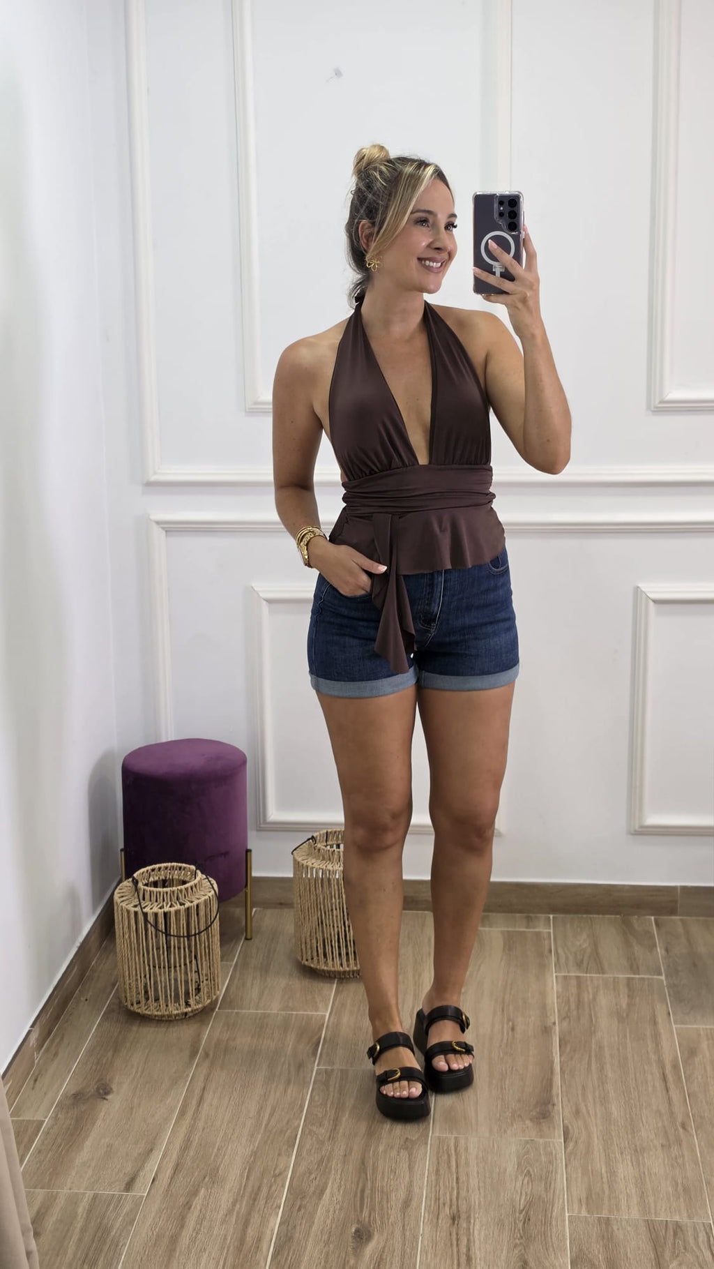 Short María