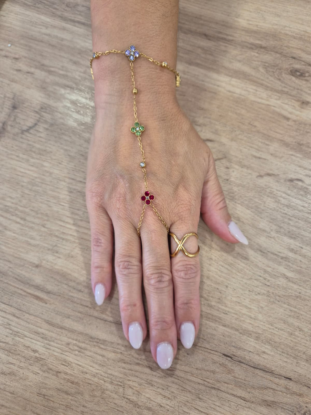 Pulsera Hand Slave
